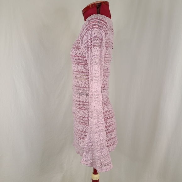 Jessica Simpson Maternity Lavender Floral Lace Bell Sleeve Top - Picture 5 of 12